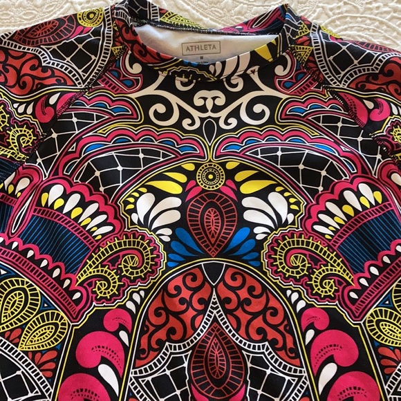 ATHLETA super cute colorful top - Picture 3 of 3